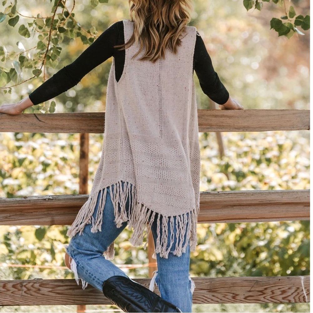 Lovestich Dara Sweater Vest with fringe, size S/M